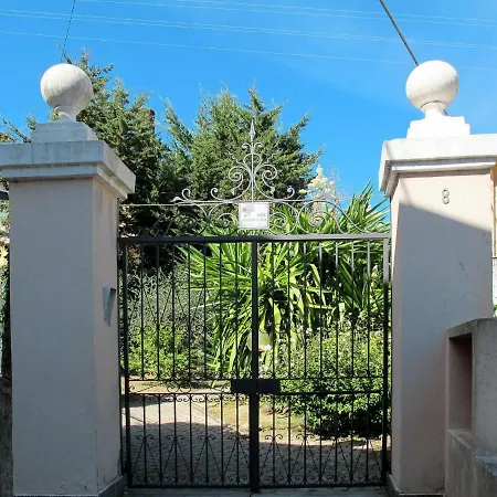 Locazione Turistica Casa Mara דירה *